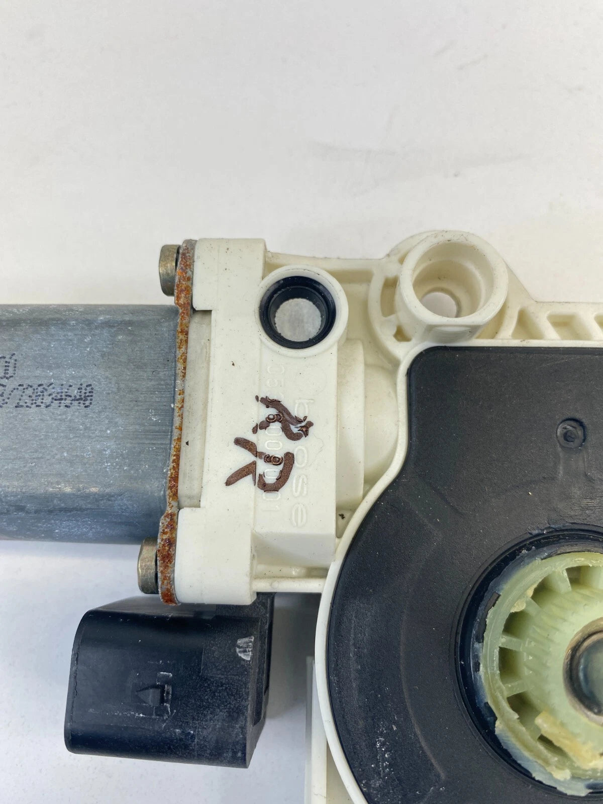 2003-2009 MERCEDES-BENZ E320 E350 REAR RIGHT PASSENGER WINDOW MOTOR A2118202442
