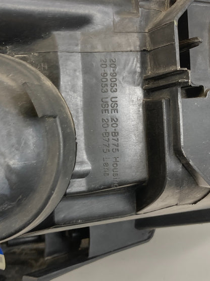 2009-2012 Volkswagen CC Front Right Passenger Headlight Headlamp Aftermarket