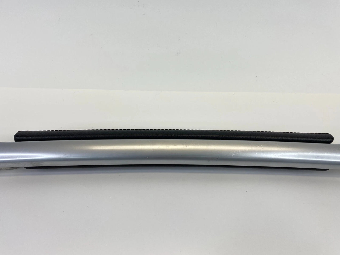 2006-2011 MERCEDES-BENZ ML350 CENTER CONSOLE LEFT SIDE GRAB HANDLE 16877324 OEM