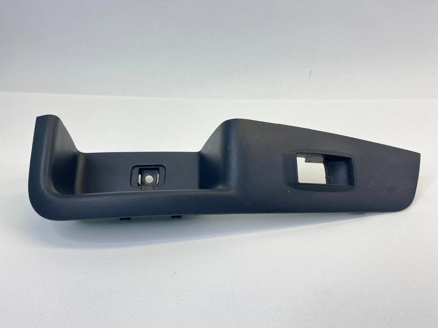 2007-2013 MITSUBISHI OUTLANDER REAR LEFT SIDE DOOR WINDOW SWITCH COVER BEZEL OEM