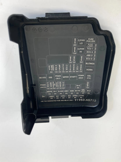 2013-2015 Hyundai Elantra GT Engine Compartment Fuse Box Cap Cover Lid Assy OEM