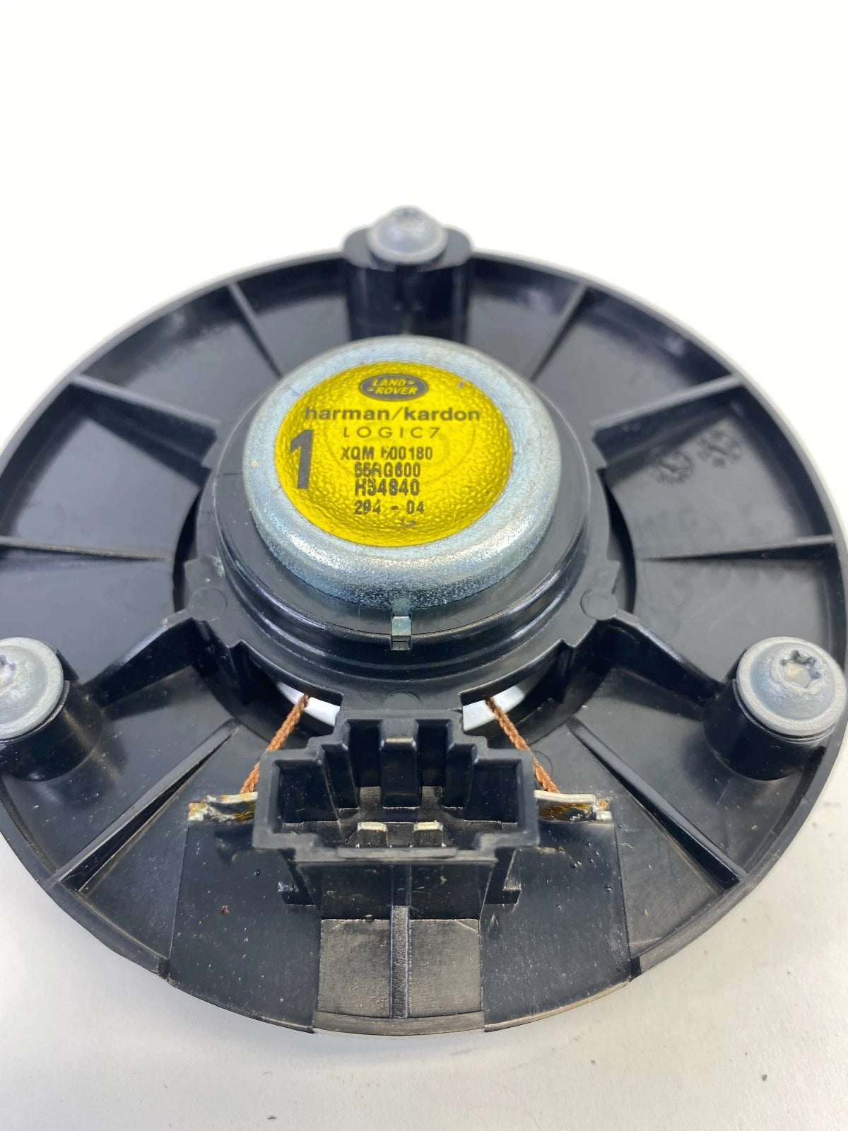 2005 2006 RANGE ROVER REAR RIGHT SIDE DOOR AUDIO SPEAKER ASSY XQM500180 OEM