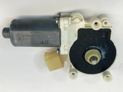 09 10 BMW 535I XDRIVE FRONT RIGHT SIDE DOOR POWER WINDOW MOTOR 0130821458 OEM