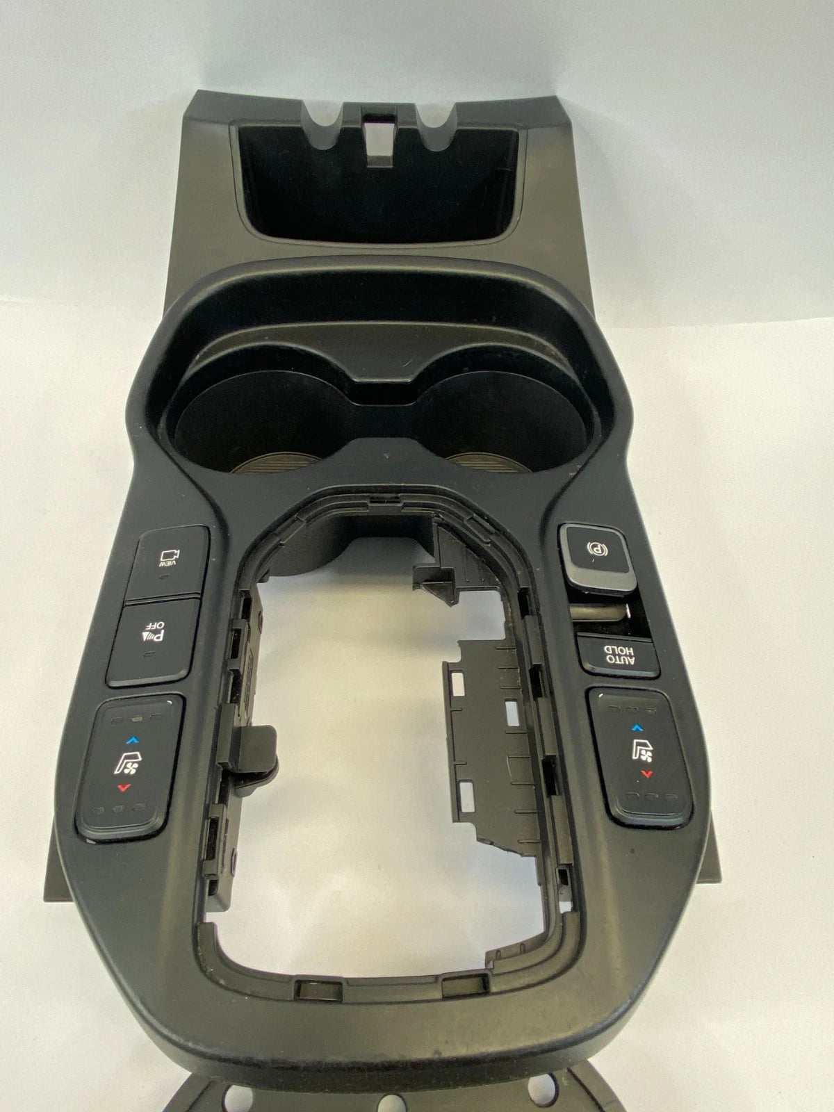 2013-2018 HYUNDAI SANTA FE SPORT CENTER CONSOLE SHIFTER SURROUND CUP HOLDER OEM