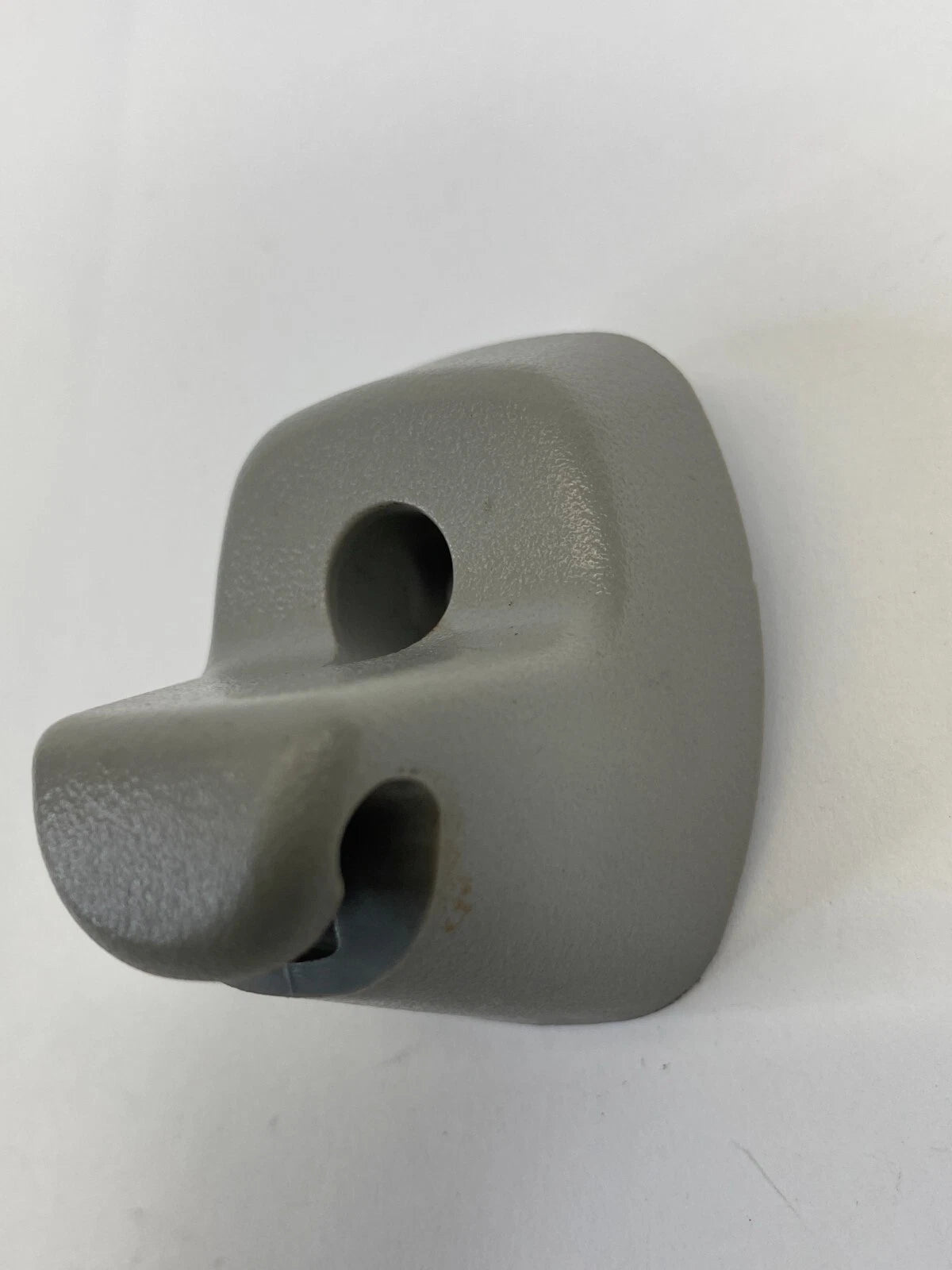 2005-2009 CHEVROLET EQUINOX SUNVISOR SUN VISOR RETAINER CLIP HOLDER MOUNT