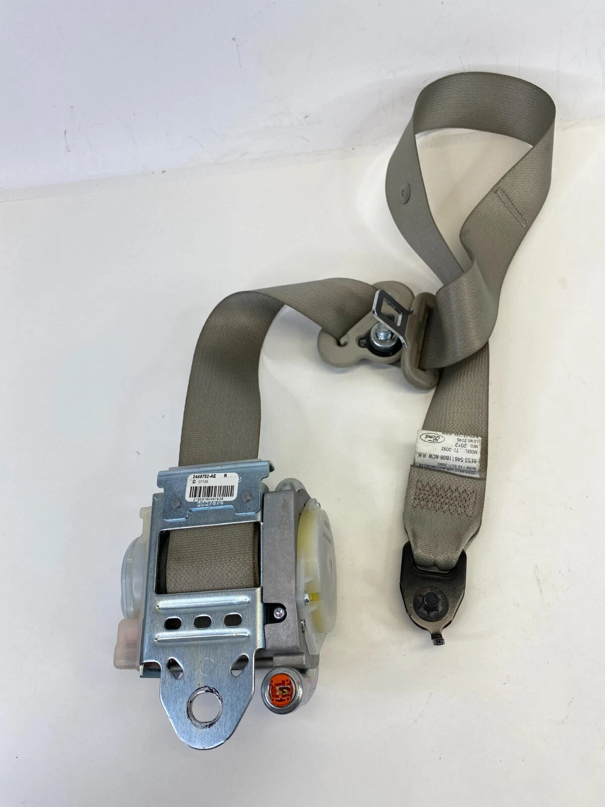 11 12 FORD FUSION MKZ MILAN RH PASSENGER SIDE SEAT BELT RETRACTOR BE53-54611B08