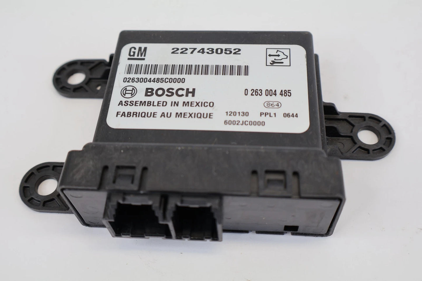 12-17 CHEVROLET TRAVERSE REAR PARK ASSIST PARKING CONTROL MODULE OEM 22743052