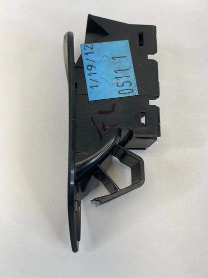 12-19 VOLKSWAGEN PASSAT FRONT LEFT DOOR TRUNK SWITCH BEZEL COVER 561863349 OEM