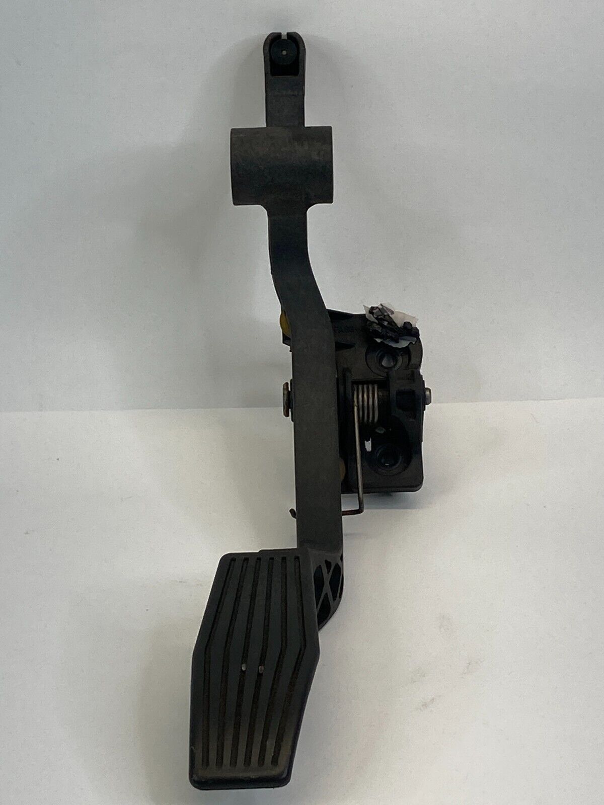 2004-2009 Kia Spectra 2.0L L416V Accelerator Gas Pedal Travel Sensor Assembly