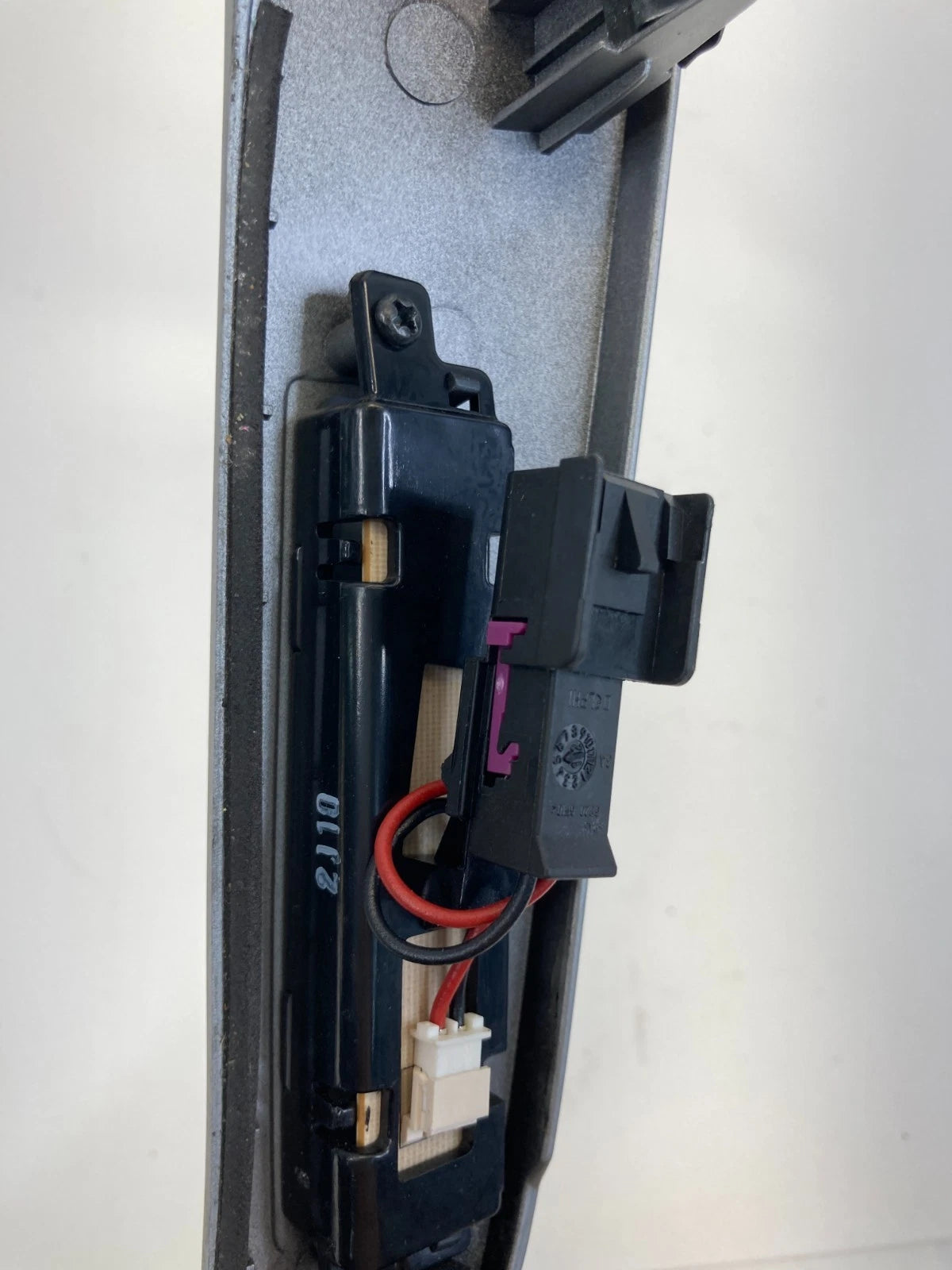11-16 CHEVROLET CRUZE A/T CENTER CONSOLE GEAR SHIFT SHIFTER TRIM BEZEL 95955142