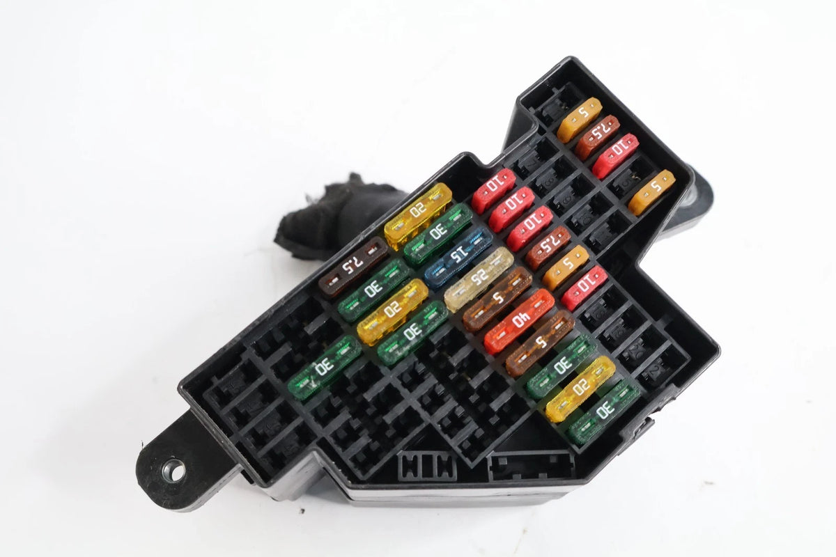 2012-2015 VW VOLKSWAGEN PASSAT CABIN DASH INTERIOR FUSE BOX BLOCK RELAY PANEL