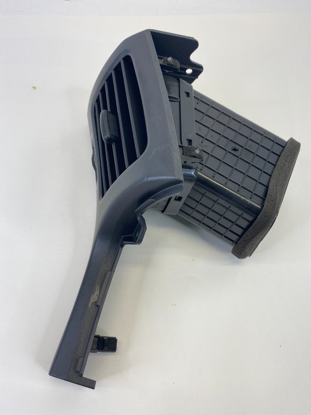 06-10 Kia Optima Left Side AC Air Vent Heat Duct Outlet Grill Cover 2G974-80000