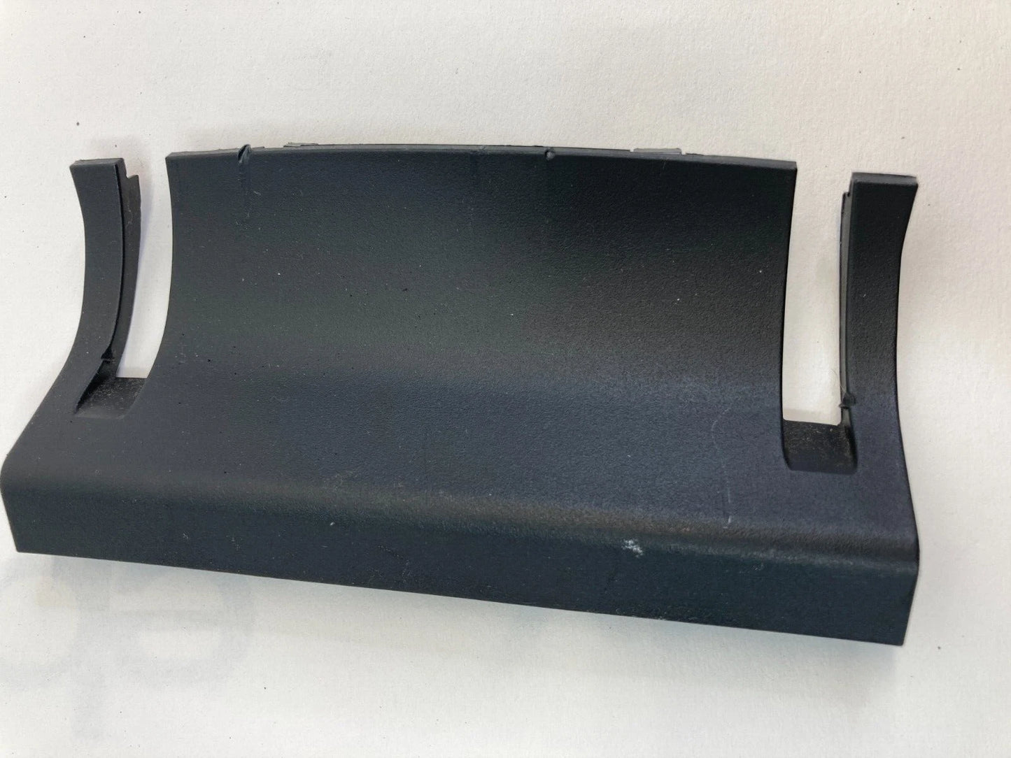 2009-2013 NISSAN ALTIMA CENTER CONSOLE ARM REST SUPPORT TRIM COVER BEZEL OEM