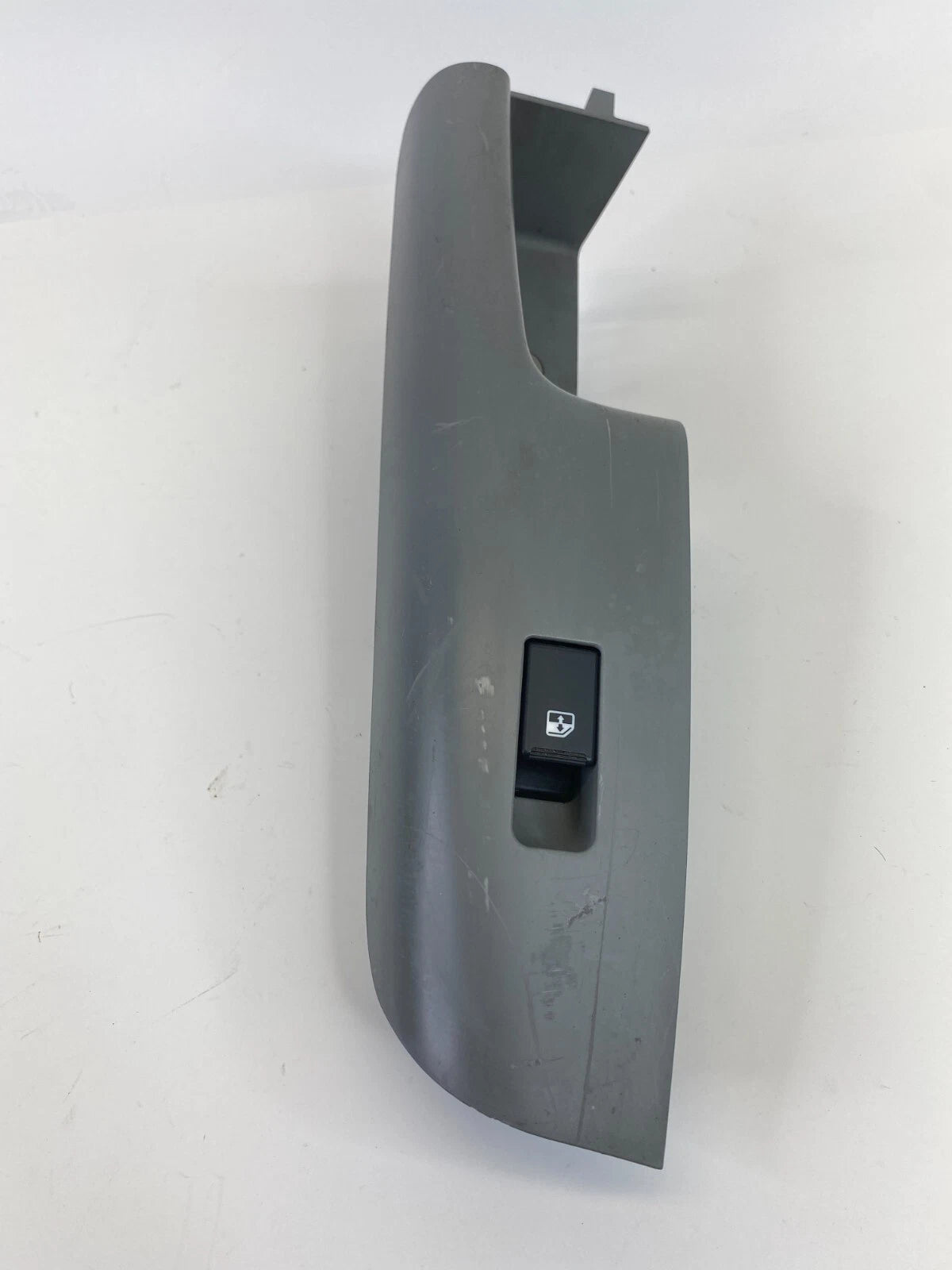2009 2010 2011 KIA BORREGO REAR LEFT DOOR BACK WINDOW SWITCH W/ BEZEL OEM