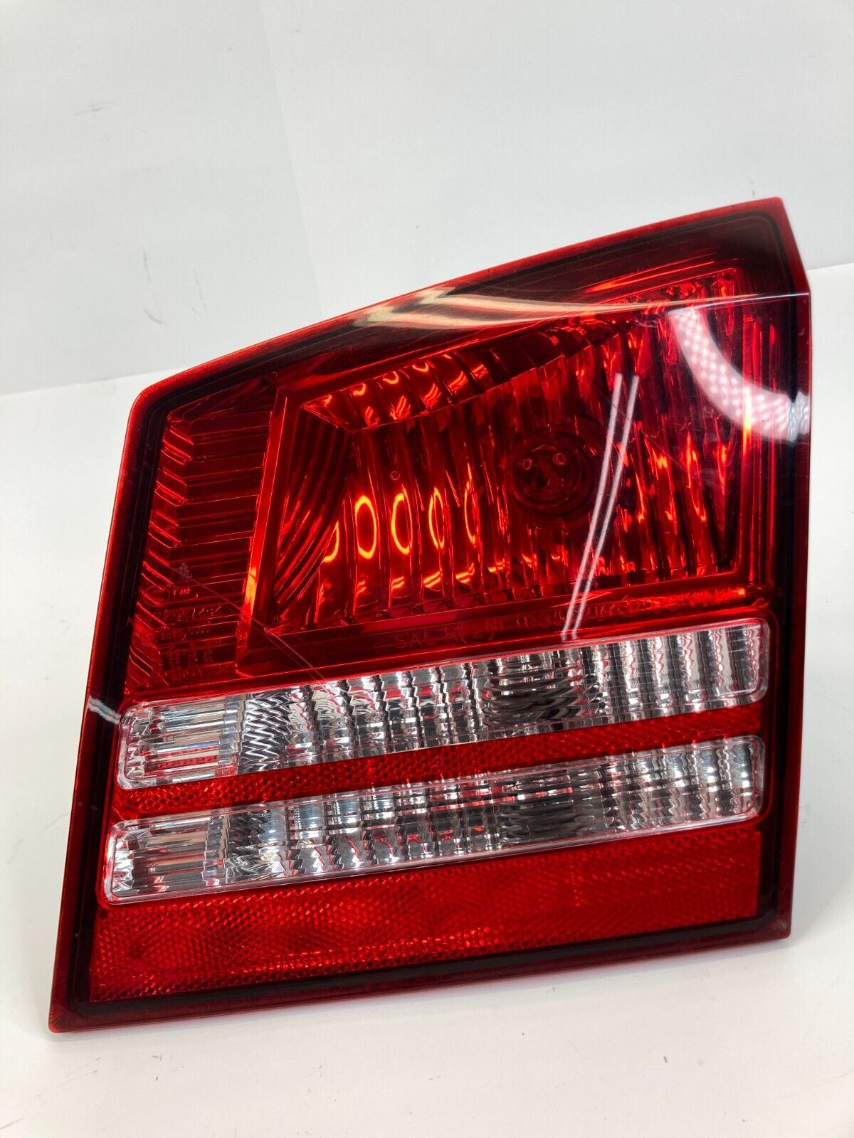 09-20 Dodge Journey Rear Right Side Inner Tail Light Taillight Lamp 04806368AD