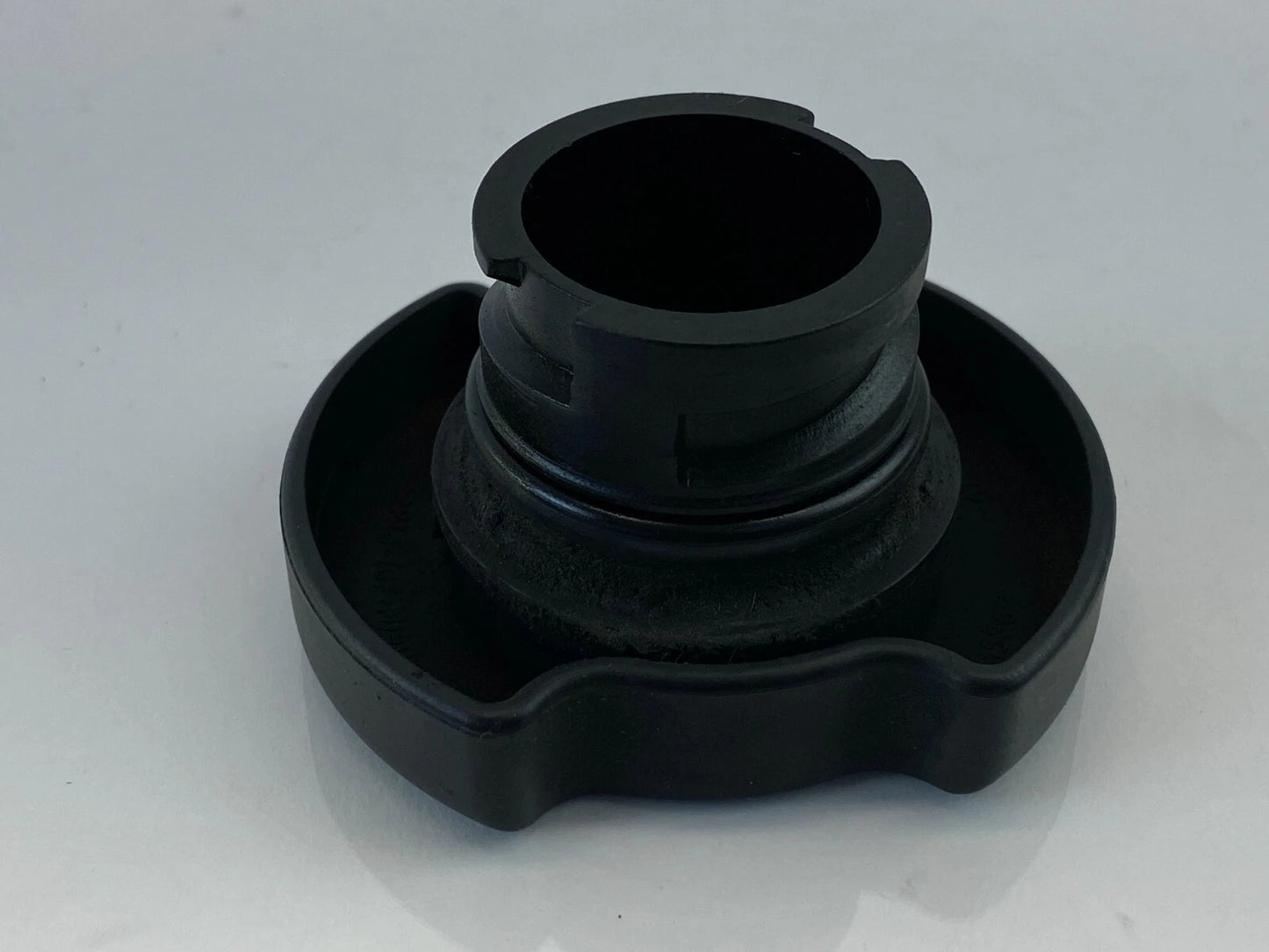 2008 2009 2010 2011 2012 FORD ESCAPE 3.0L ENGINE OIL FILLER CAP COVER LID OEM