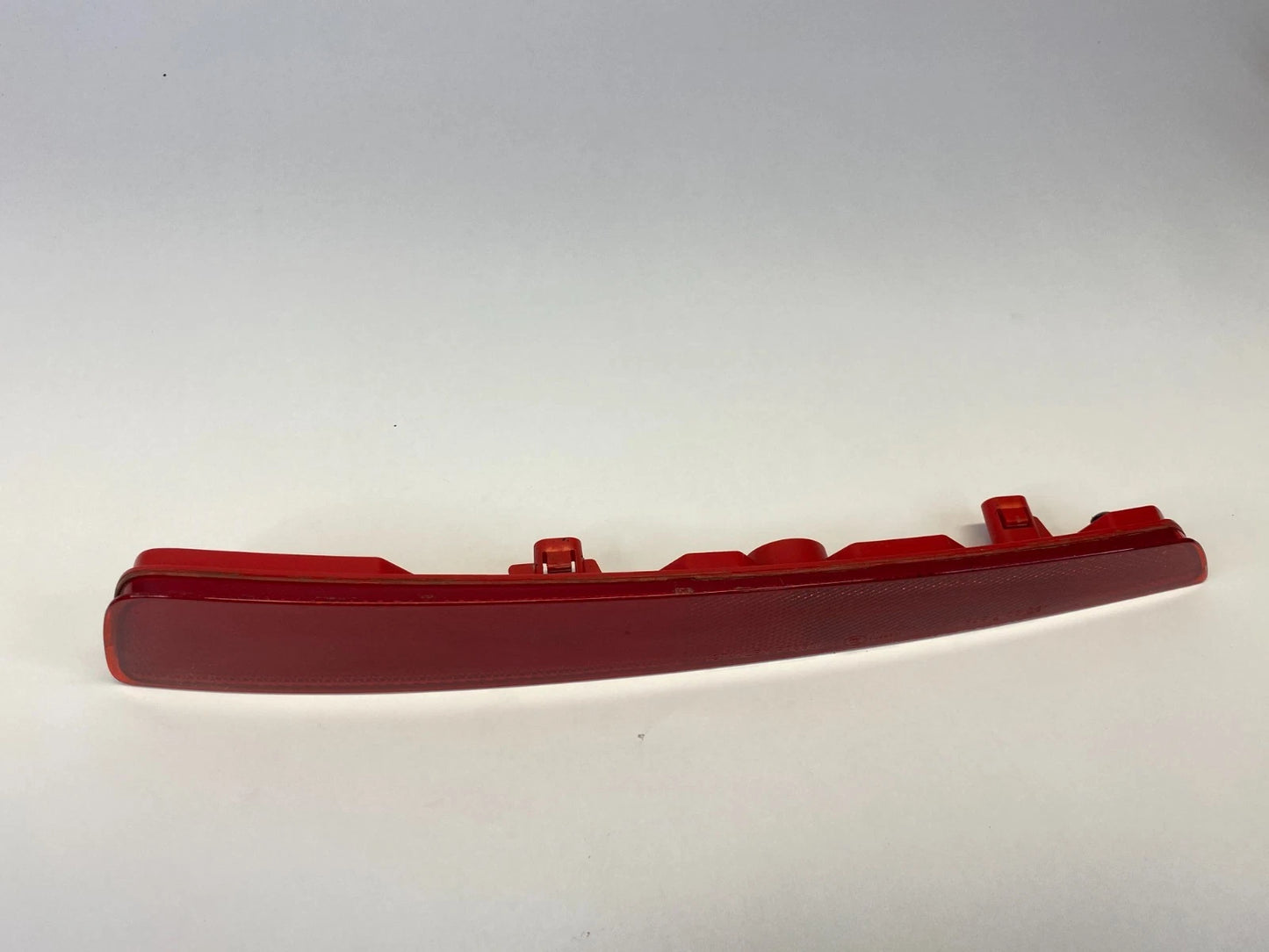 2009-2011 ACURA TL REAR RIGHT BUMPER REFLECTOR SIDE MARKER LIGHT LAMP RED OEM