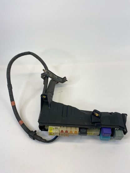 1998-2005 Lexus GS300 3.0L L6 Under Hood Fuse Relay Box Block Assy OEM