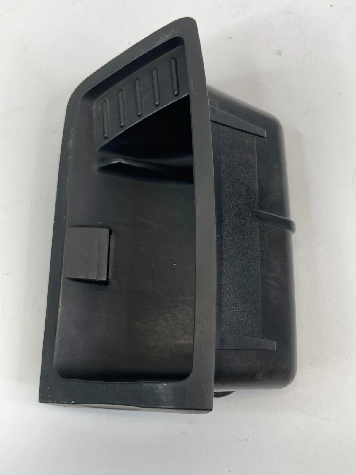 2006 BMW 325I 325XI 330I FRONT CENTER CONSOLE STORAGE ASHTRAY INSERT 51167078573