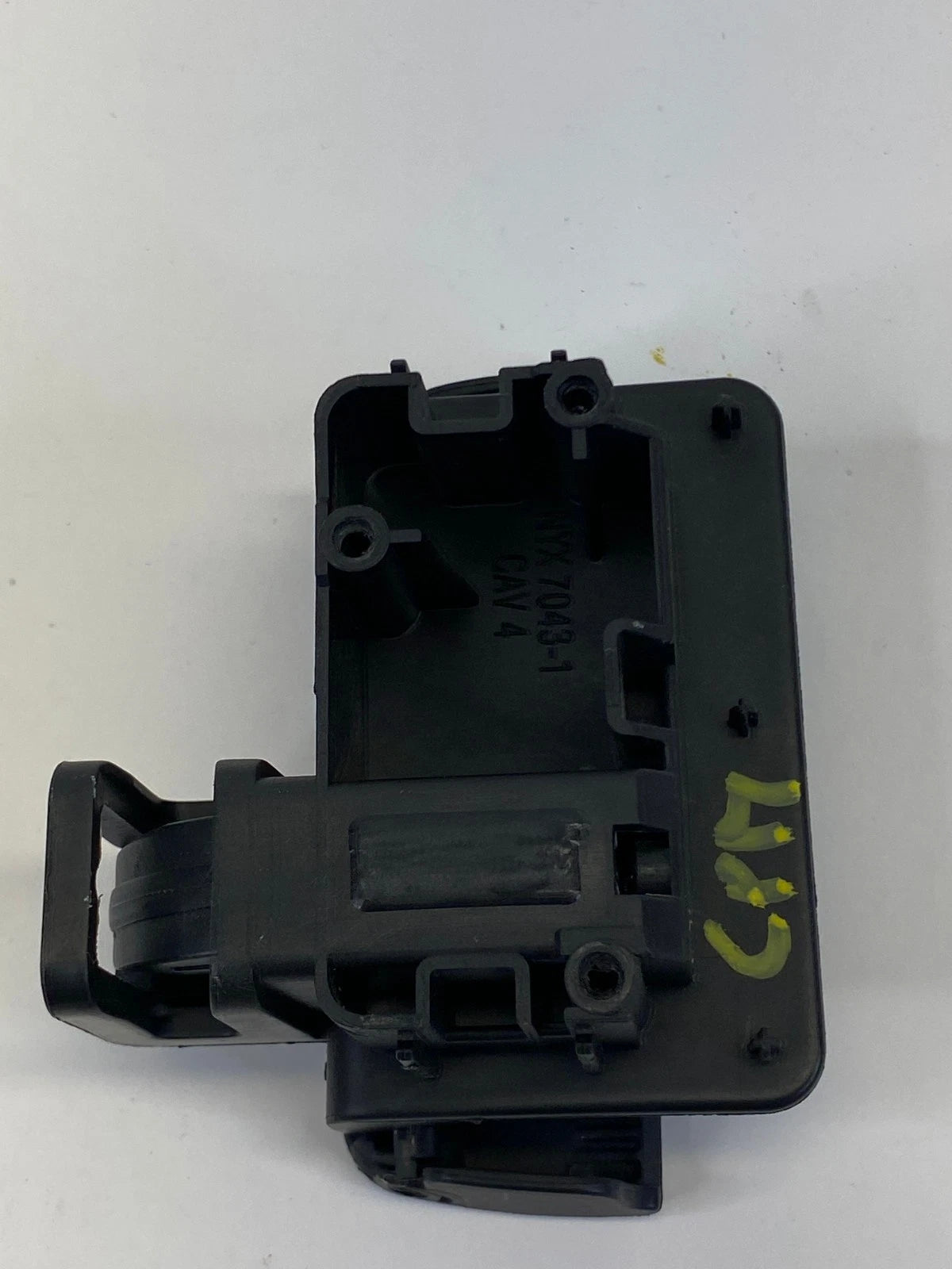 2006-2011 CHEVROLET HHR DASH STORAGE COMPARTMENT RELEASE LATCH HANDLE OEM FACTOR