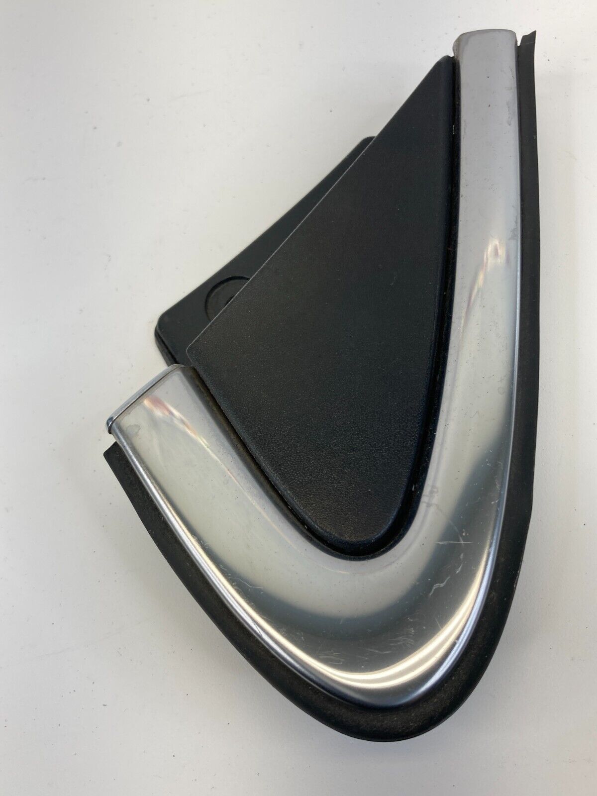 08-12 Buick Enclave Front Right Side Exterior Pillar Corner Cover Molding OEM