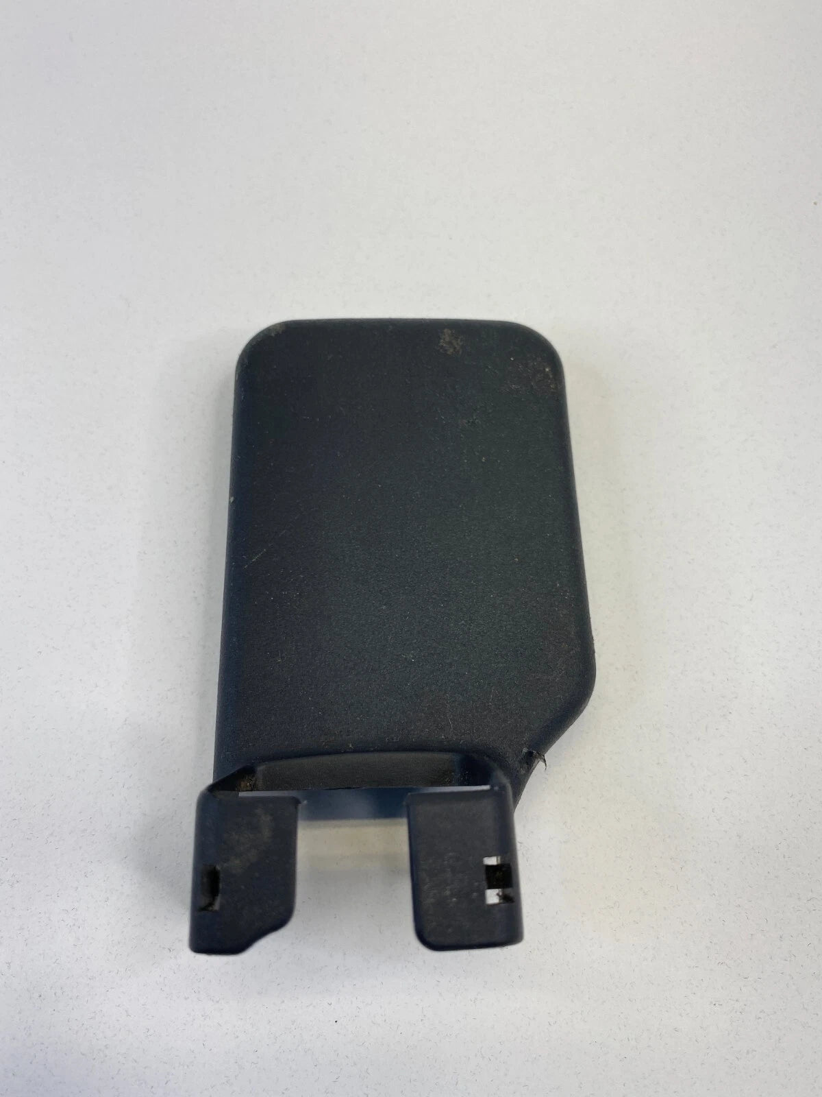 2008-2017 MITSUBISHI LANCER FRONT RIGHT SEAT TRACK END COVER UNIT OEM 6977A395