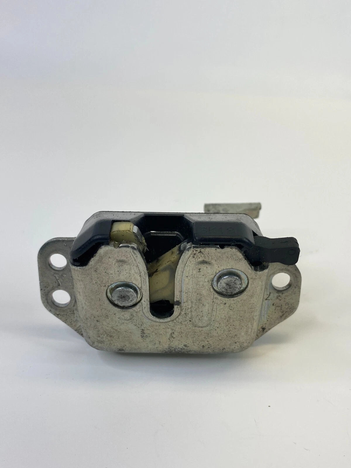 2013 2014 2015 CHEVROLET SPARK REAR LIFTGATE TRUNK LOCK LATCH ACTUATOR OEM