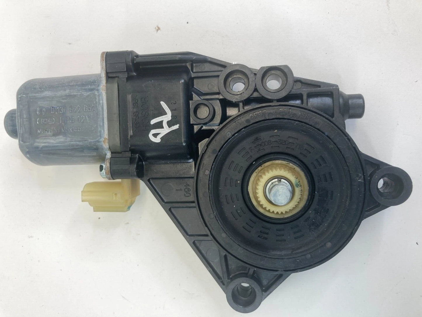2011-2014 HYUNDAI SONATA REAR LEFT SIDE DOOR WINDOW MOTOR BOSCH 83450-3Q000 OEM