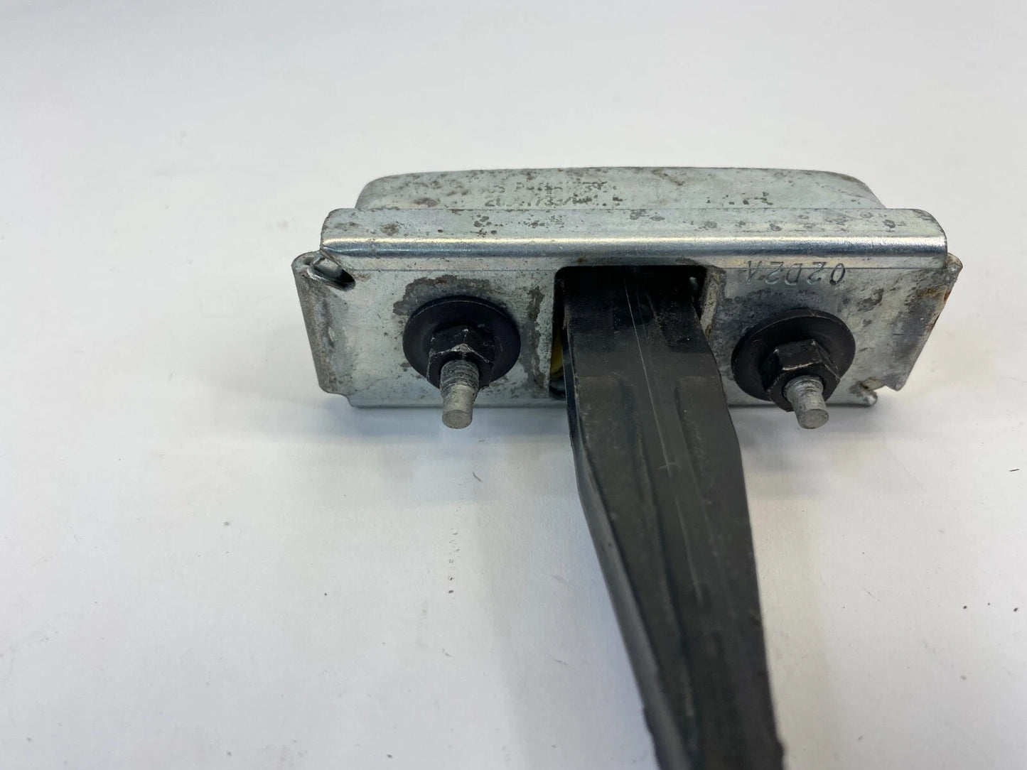 2010-2017 CHEVROLET EQUINOX REAR RIGHT SIDE DOOR CHECK STRAP STOPPER DETENTE OEM