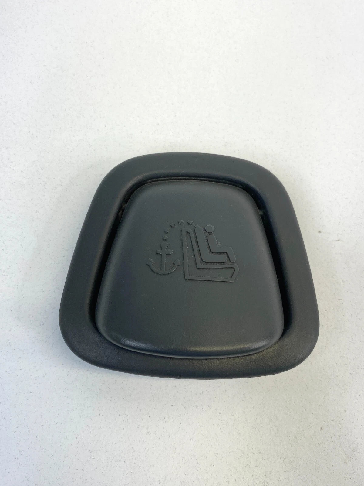08-11 FORD FOCUS 08 09 TAURUS SEAT CHILD SAFETY ANCHOR HOOK COVER CAP TRIM OEM