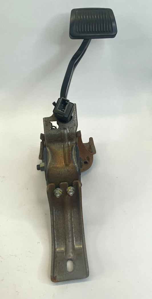 14 15 16 17 18 19 KIA SOUL AUTOMATIC TRANSMISSION BRAKE PEDAL LEVER ASSY OEM