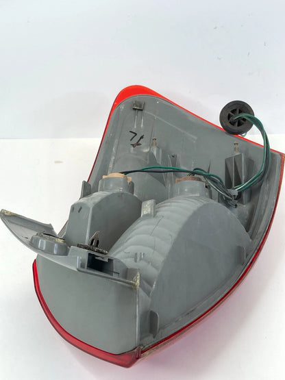 2008-2013 NISSAN ROGUE LEFT DRIVER OUTER TAIL LIGHT LAMP TAILLIGHT TAILLAMP OEM