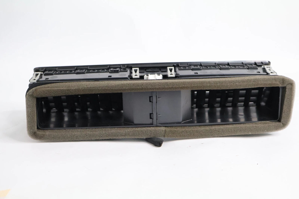 2012-2015 VOLKSWAGEN PASSAT CENTER DASH AC AIR VENT W/ CLOCK 561-819-728 OEM