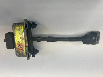 06-11 CADILLAC DTS 00-05 DEVILLE REAR RIGHT DOOR CHECK STOPPER DETENT 25658588