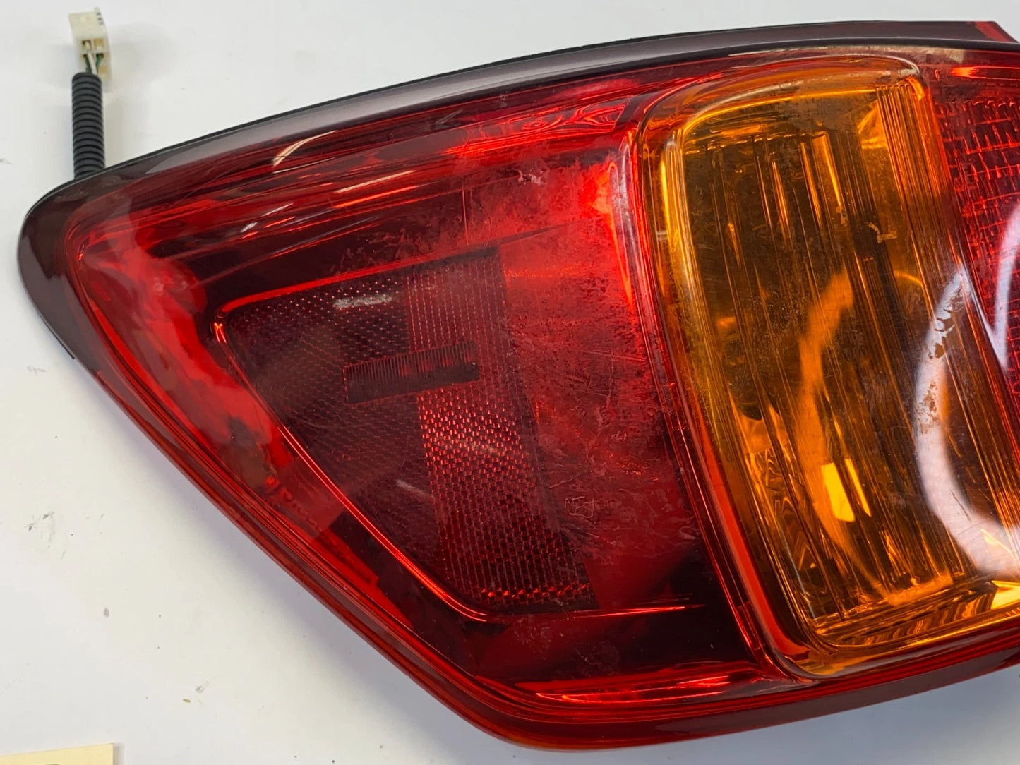2009 2010 LEXUS IS250 SEDAN REAR LEFT OUTER TAILLIGHT TAIL LIGHT LAMP OEM