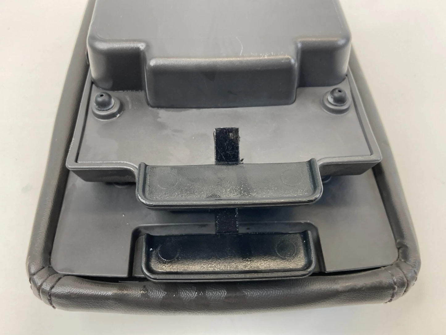 2010-2012 FORD FUSION CENTER CONSOLE ARMREST LID COVER ARM REST 6E53-5406050-AA