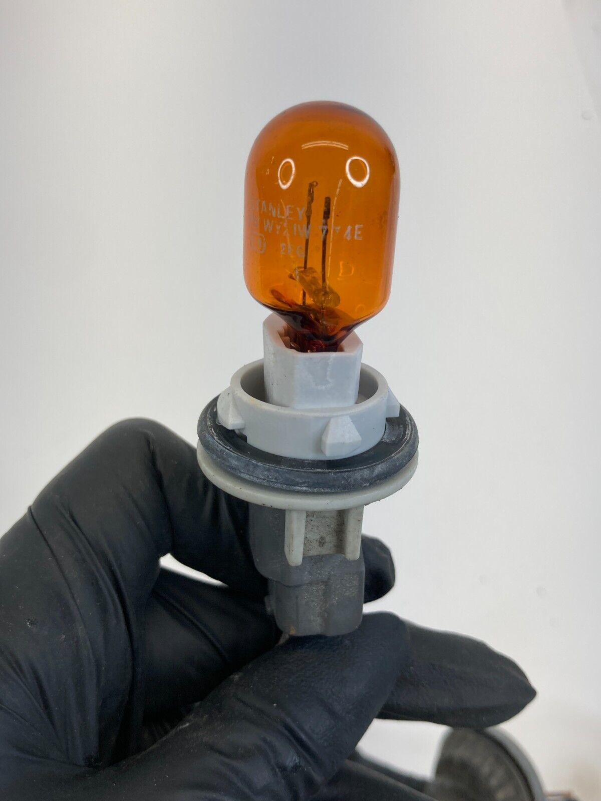 2005 2006 2007 Honda Odyssey Rear Right Tail Light Bulb Lamp Socket Plug Harness