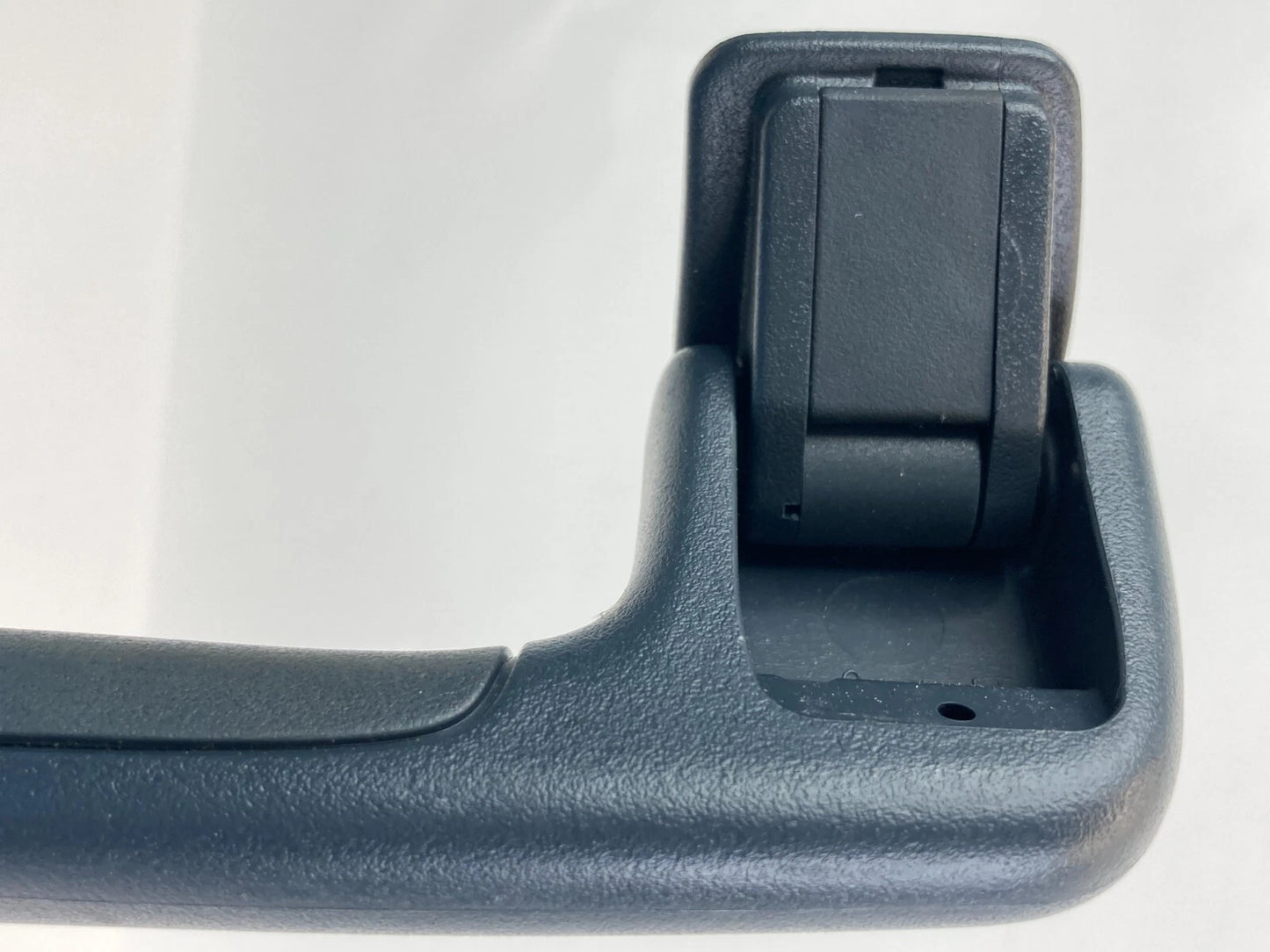 2006-2011 CADILLAC DTS FRONT RIGHT PASSENGER SIDE ROOF INNER GRAB GRIP HANDLE