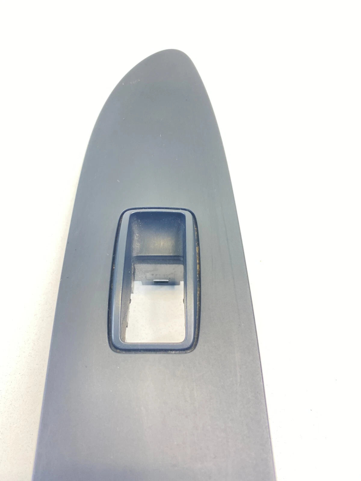 05-08 TOYOTA AVALON REAR RIGHT WINDOW SWITCH BEZEL TRIM OEM FACTORY 74271-AC050