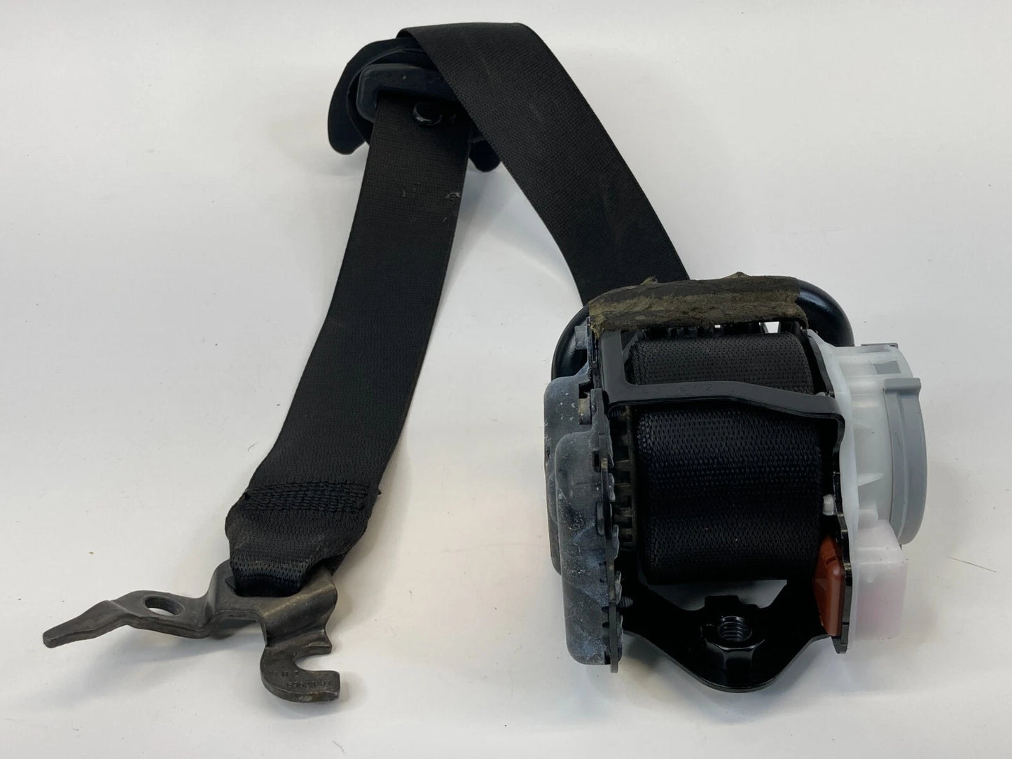 2011-2017 BMW X3 FRONT RIGHT PASSENGER SEAT BELT RETRACTOR 306961599001-AP OEM