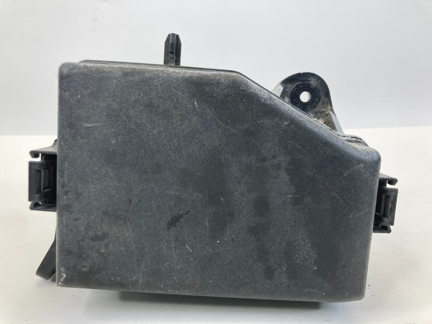 2013 2014 Hyundai Accent 1.6L AT Engine Fuse Relay Box Junction Block 912201R525