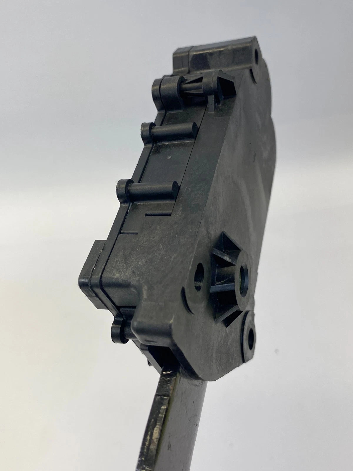 2006-2009 PONTIAC TORRENT GAS ACCELERATOR PEDAL ASSEMBLY 3.4L OEM 15222244