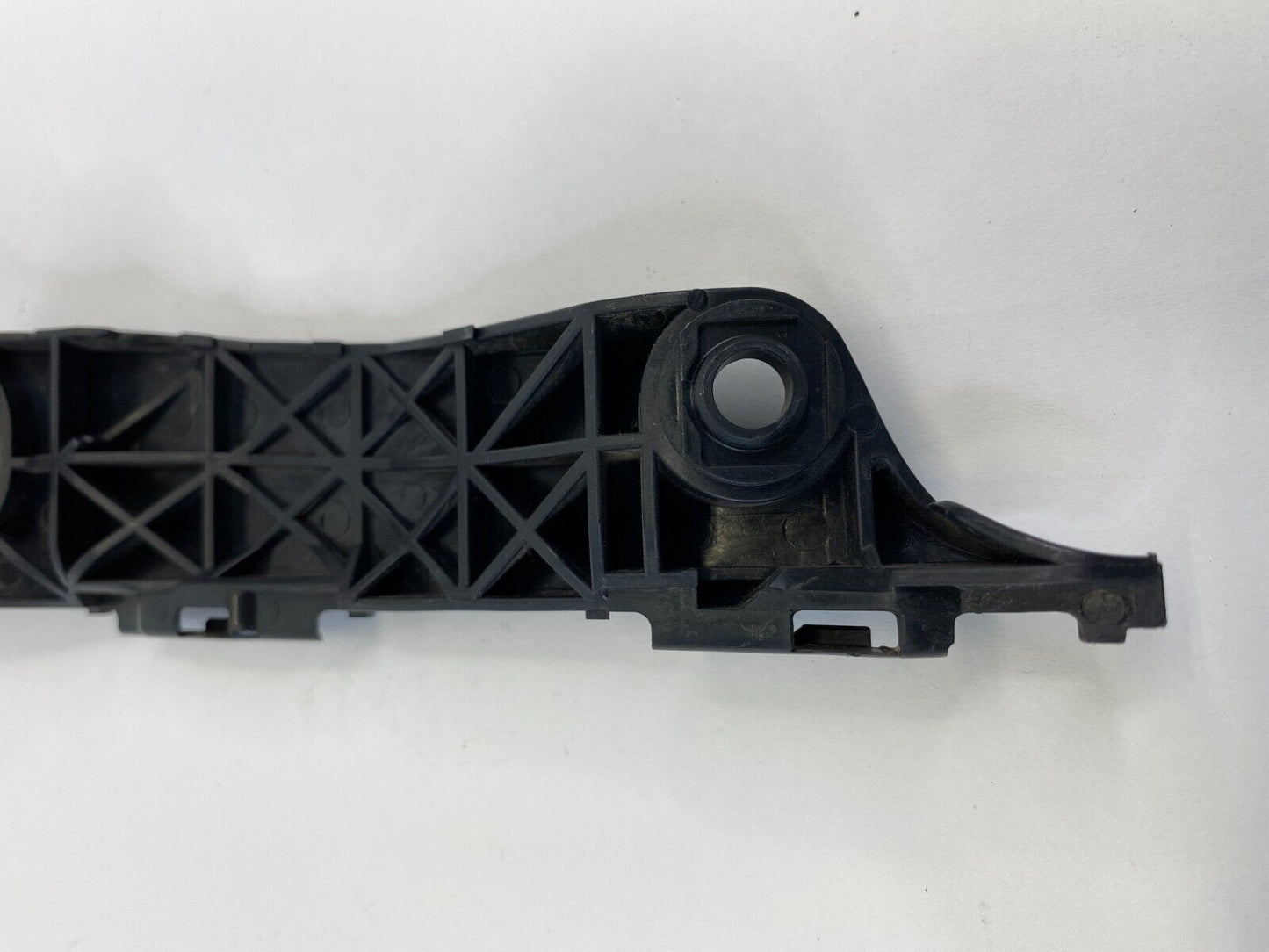 2006-2012 Toyota RAV4 Front Right Bumper Bracket Retainer Cover Stay 52535-0R010