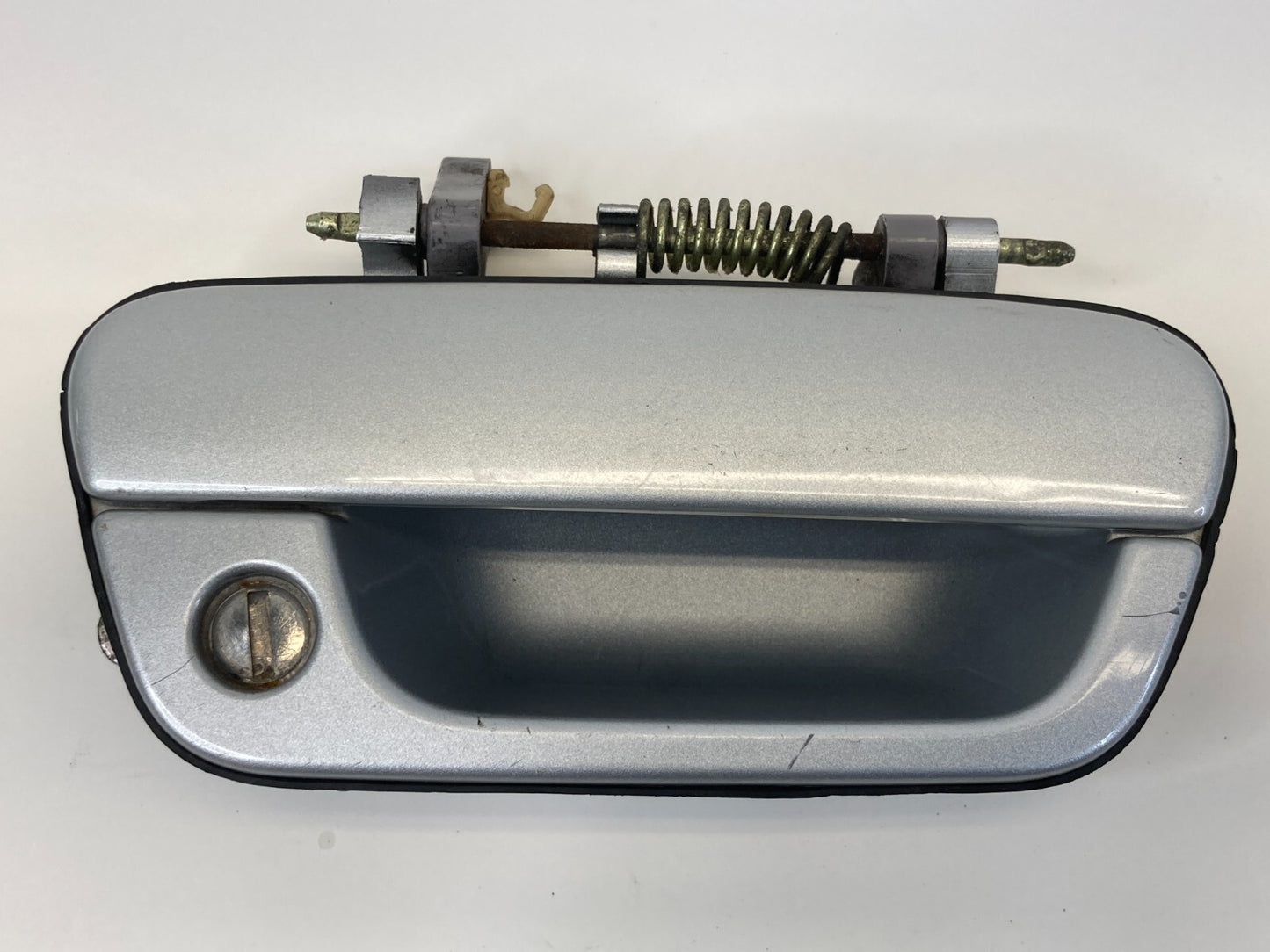 2013-2015 Chevrolet Spark Front Right Passenger Exterior Door Handle 96690050