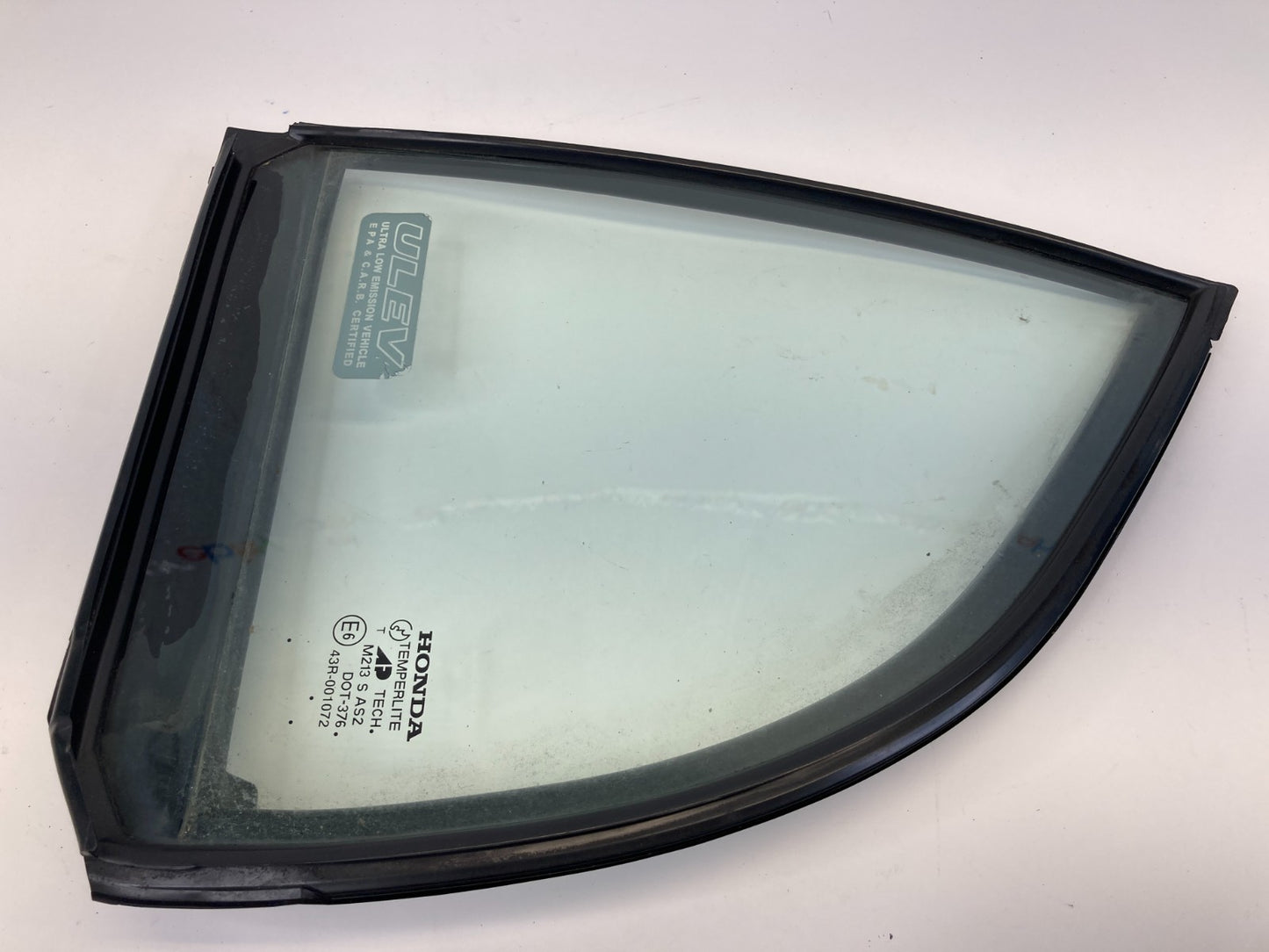 2001-2005 Honda Civic Sedan Rear Left Door Quarter Vent Window Glass 73491-S5D