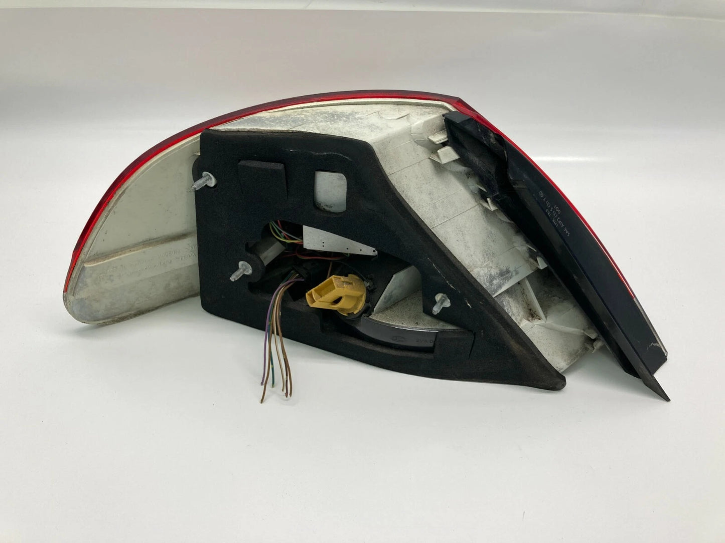 2002-2005 BMW BMW 745I REAR RIGHT PASSENGER OUTER TAILLIGHT LAMP 63217164740 OEM