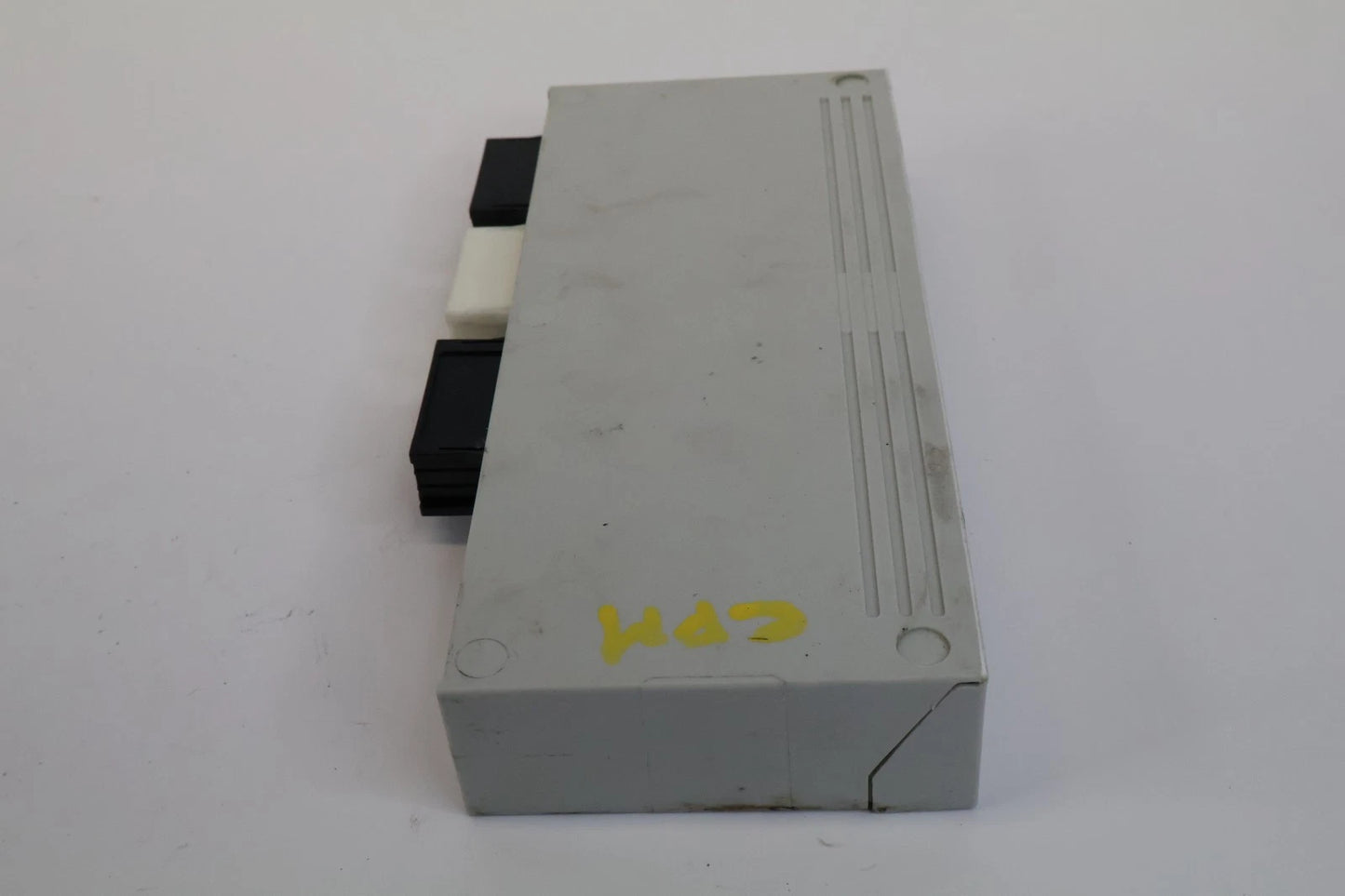 2011-2016 BMW 528I 535I 550I TAILGATE TRUNK LID CONTROL MODULE 61357327886 OEM