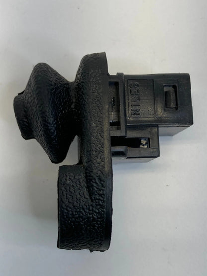 2004-2008 NISSAN MAXIMA SEDAN FRONT RIGHT SIDE DOOR JAMB AJAR SWITCH SENSOR OEM