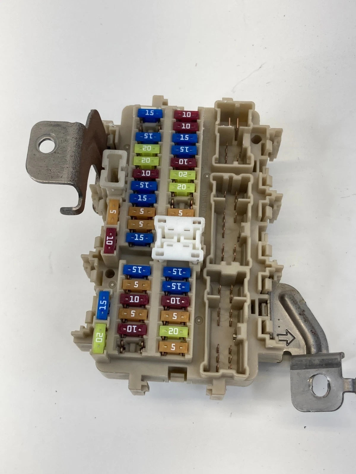 2010-2013 NISSAN ALTIMA 2.5L AT INTERIOR UNDER DASH JUNCTION FUSE RELAY BOX