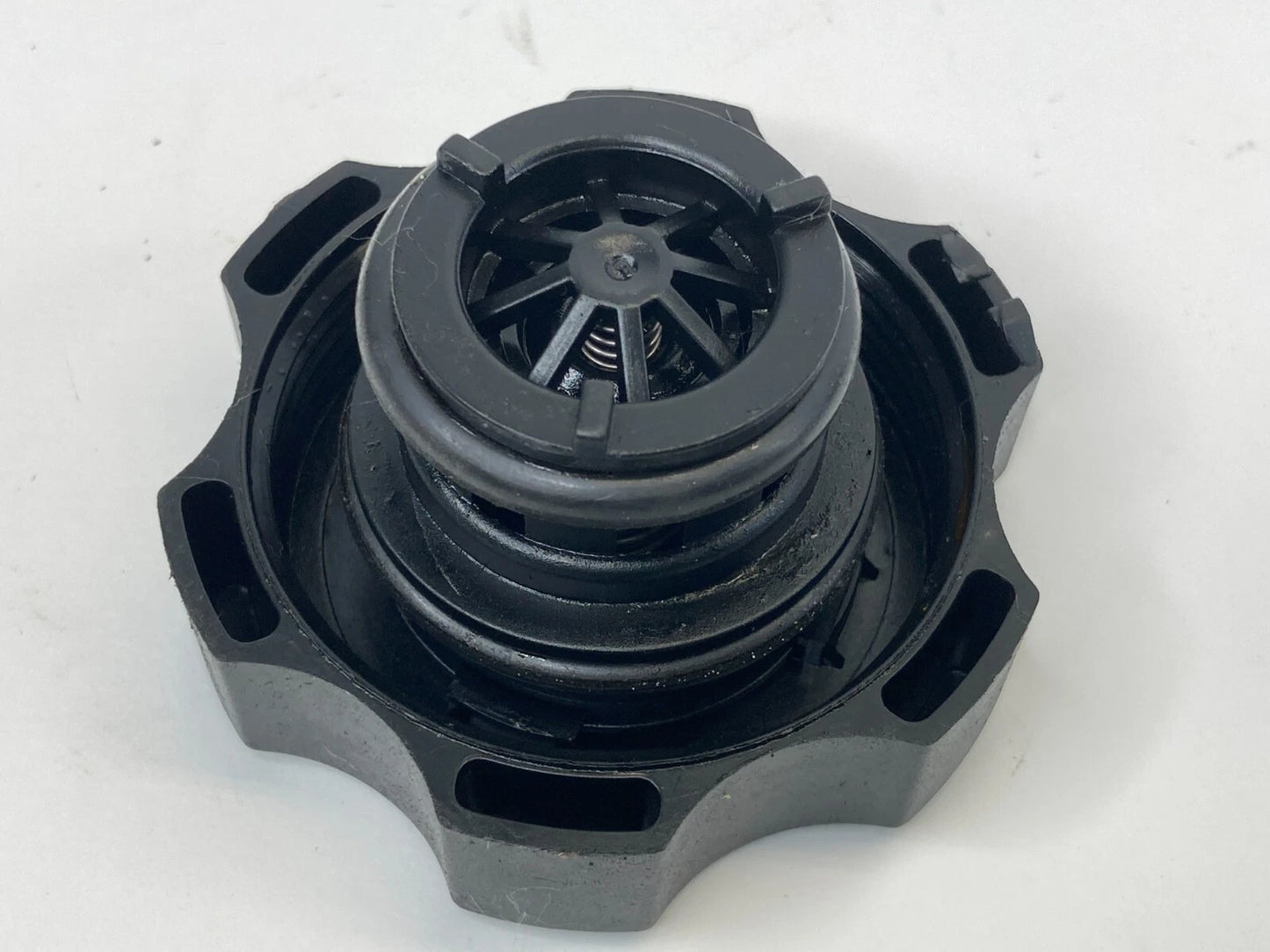 2011-2016 CHEVROLET CHEVY CRUZE RADIATOR COOLANT RESERVOIR TANK CAP COVER